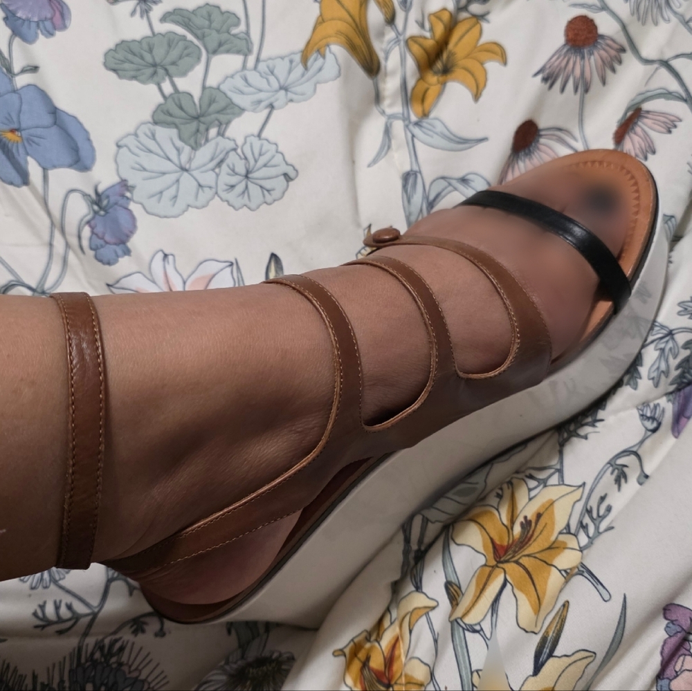 LEIFSDOTTIR 2010 - 2000's Platfrom Strappy Sandals